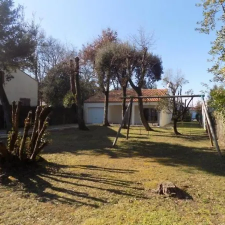 Maison Vaux-sur-mer, 3 Pieces, 4 Personnes - Fr-1-305-1378